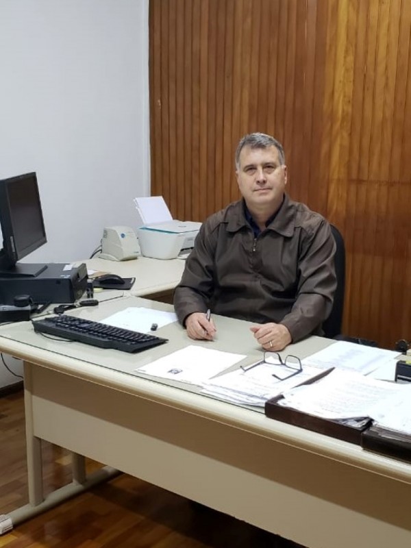 foto do novo Diretor de Administração e Finanças,, engenheiro civil Ernesto Eichler