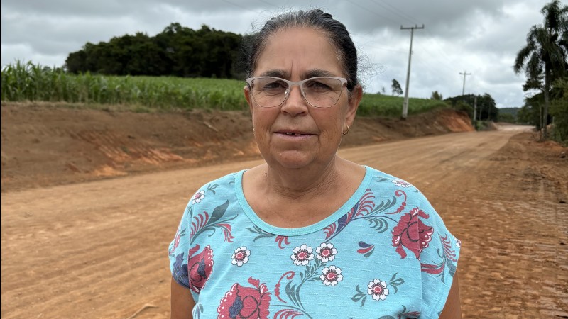 A foto mostra a agricultora Ana Lucia Pogorzlski, moradora de Amaral Ferrador.