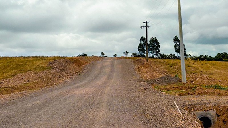 A foto mostra um trecho do acesso a Jari
